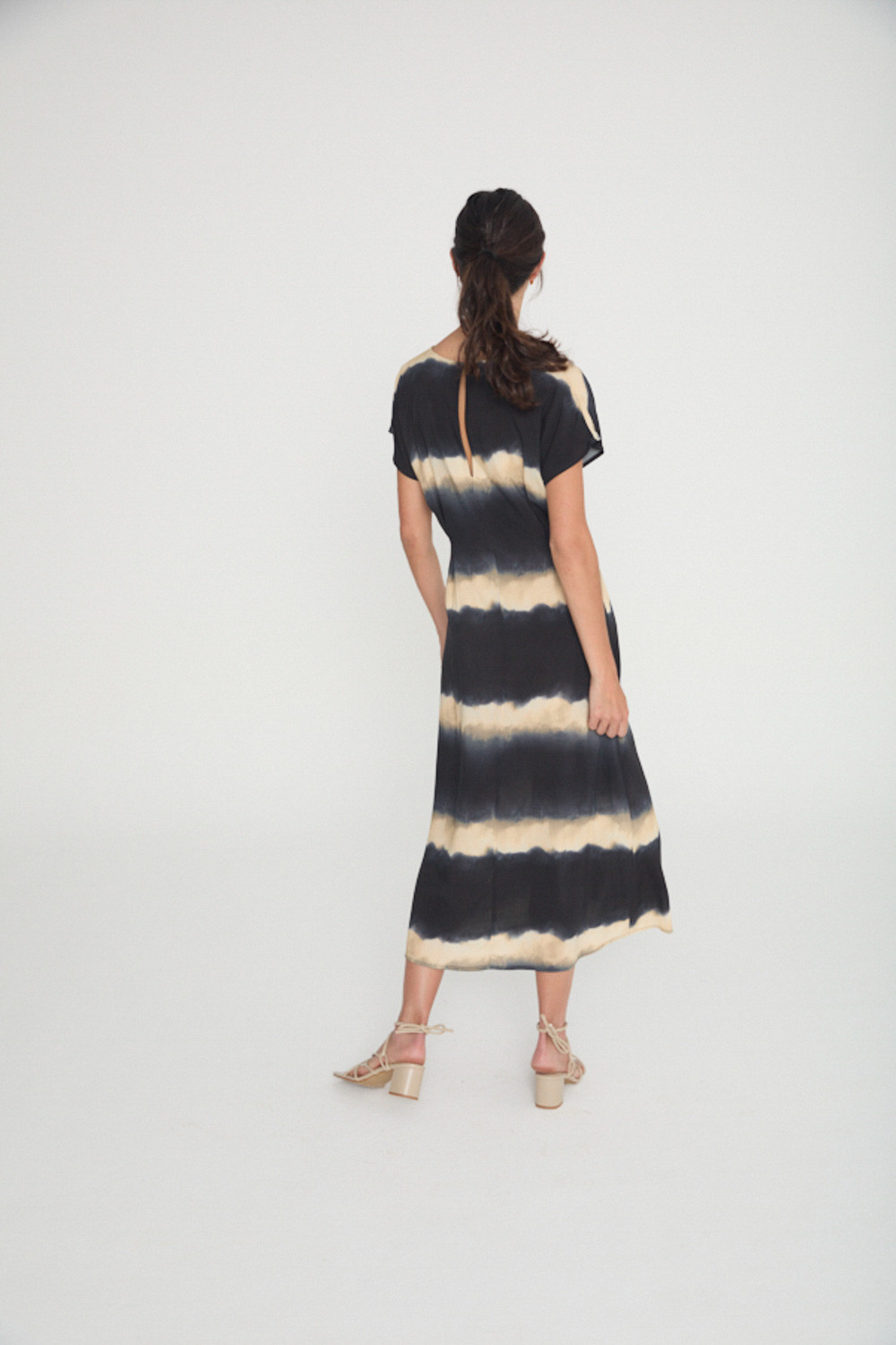 VESTIDO MANGA  CORTA