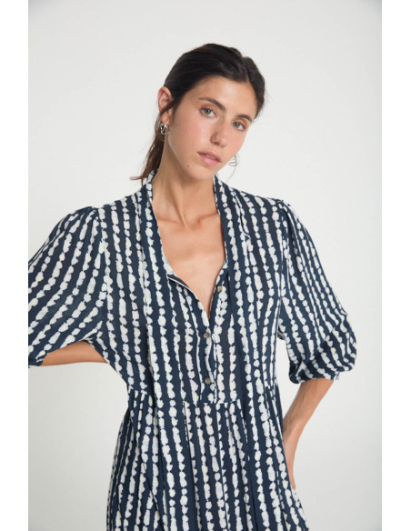 VESTIDO CON CUELLO MAO