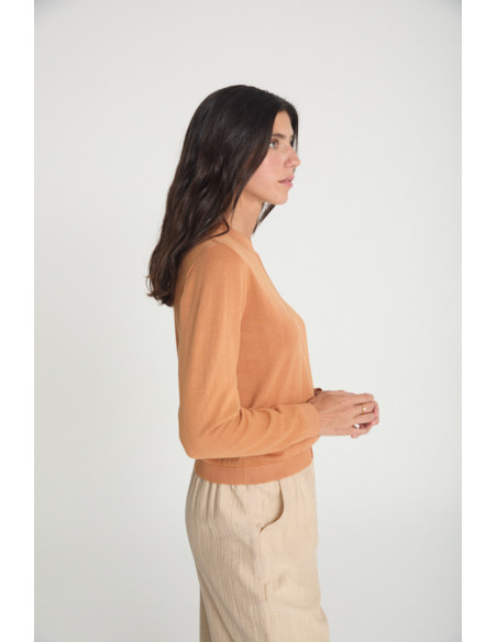 JERSEY CON ESCOTE REDONDO