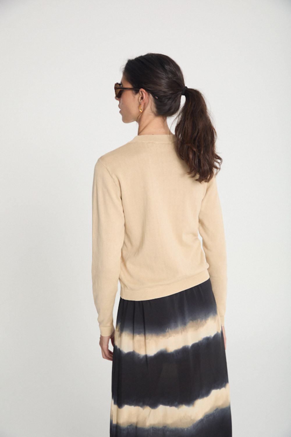 JERSEY CON ESCOTE REDONDO