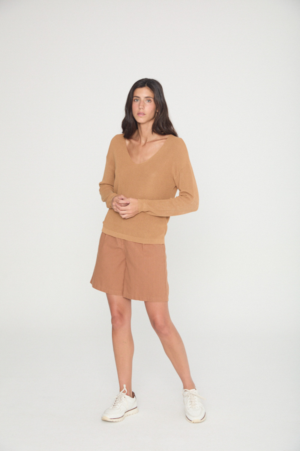 JERSEY CON ESCOTE  PICO