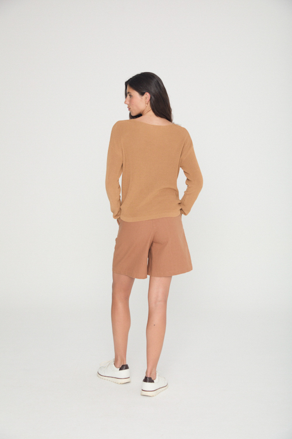 JERSEY CON ESCOTE  PICO