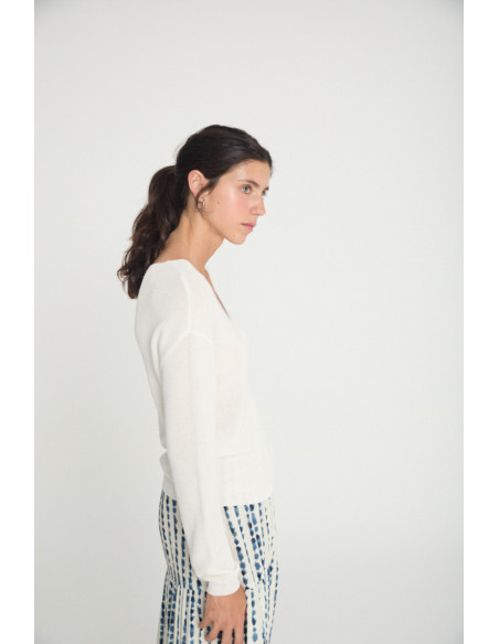 JERSEY CON ESCOTE  PICO