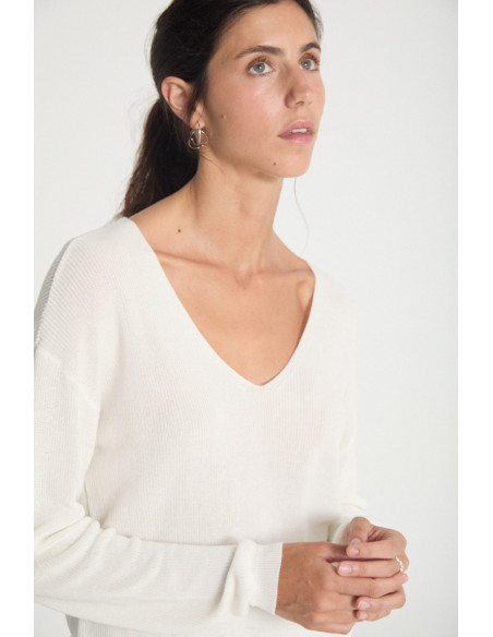 JERSEY CON ESCOTE  PICO